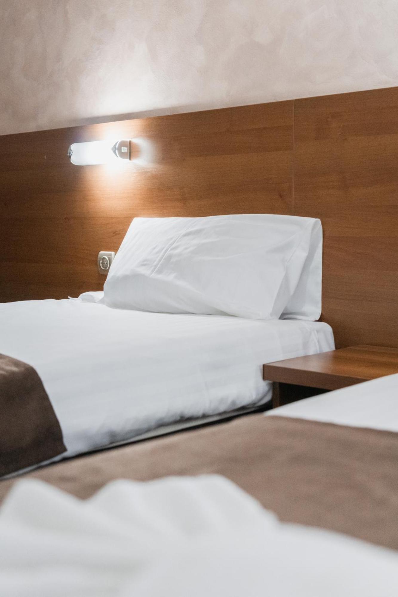 Hotel Damis Pale Extérieur photo