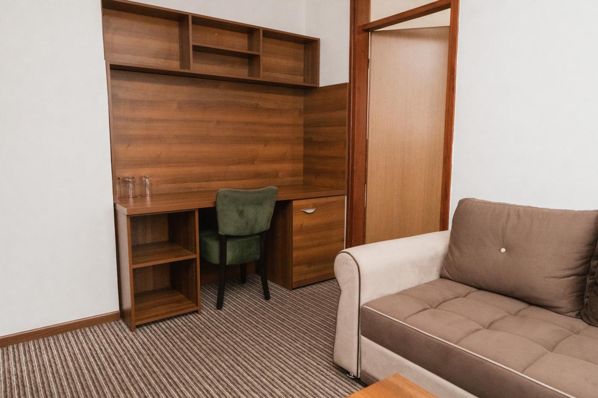 Hotel Damis Pale Extérieur photo