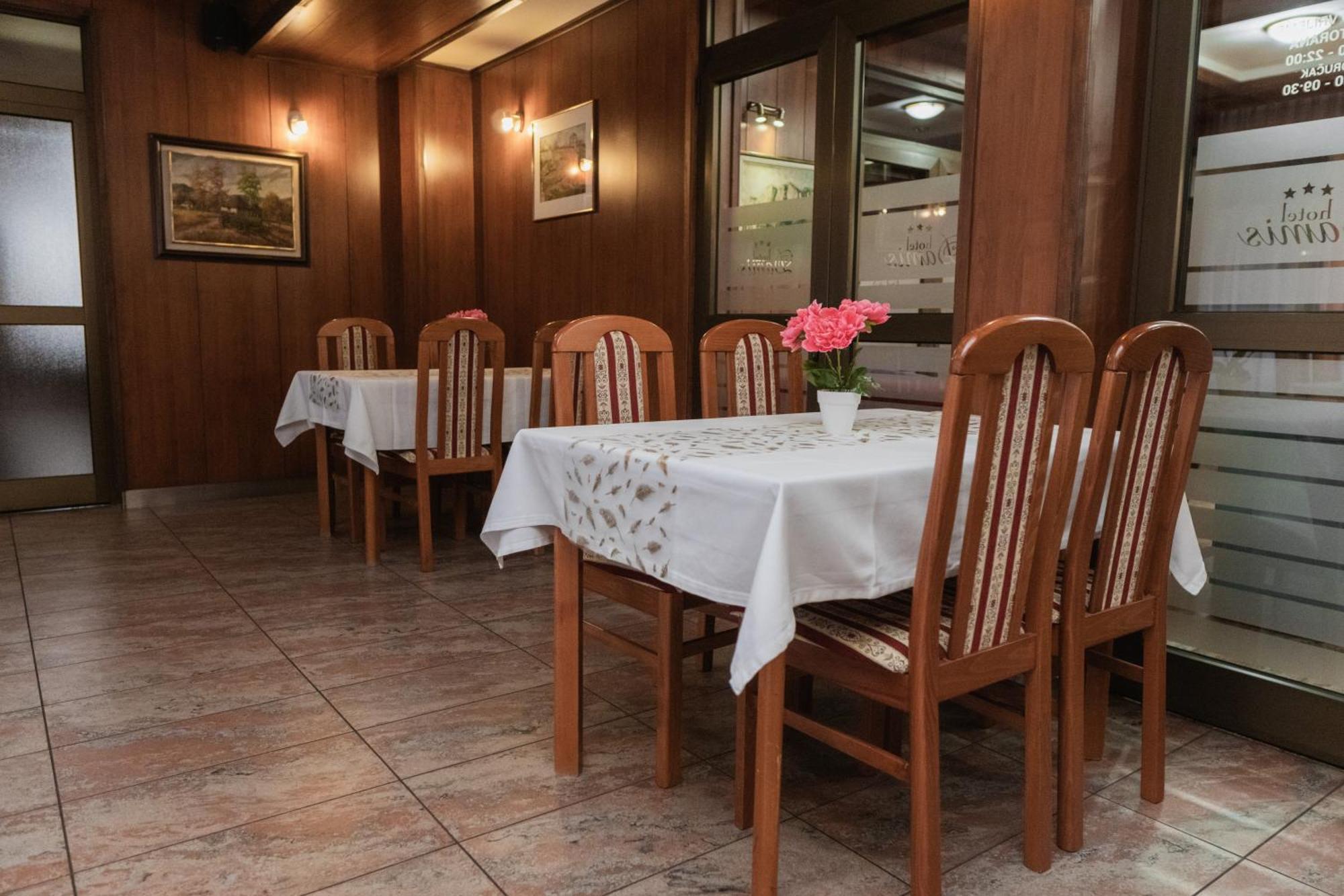 Hotel Damis Pale Extérieur photo
