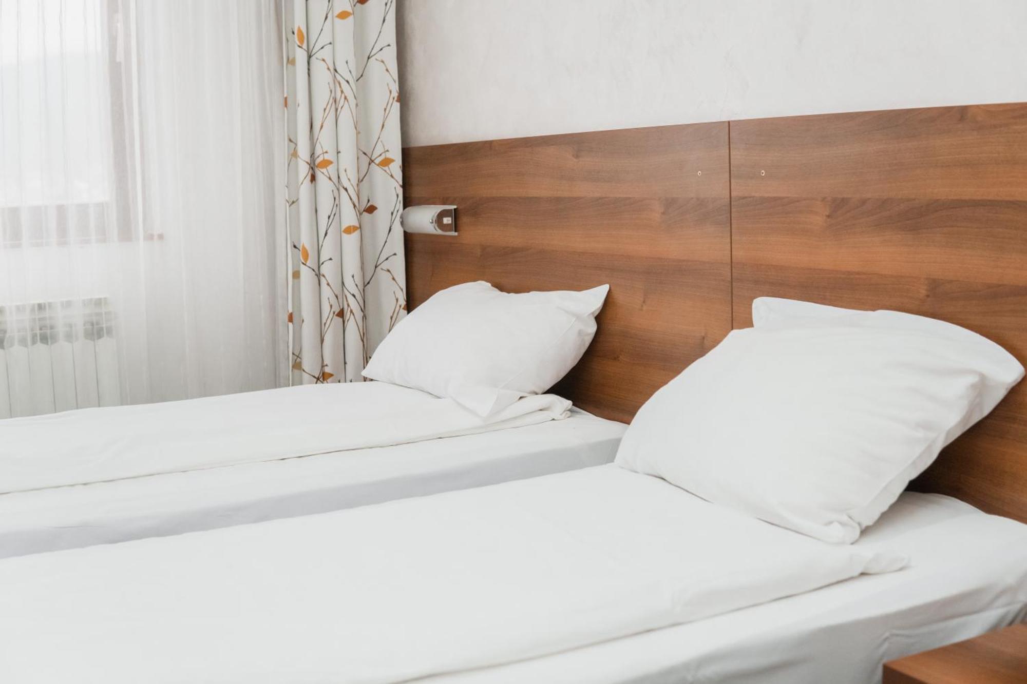 Hotel Damis Pale Extérieur photo